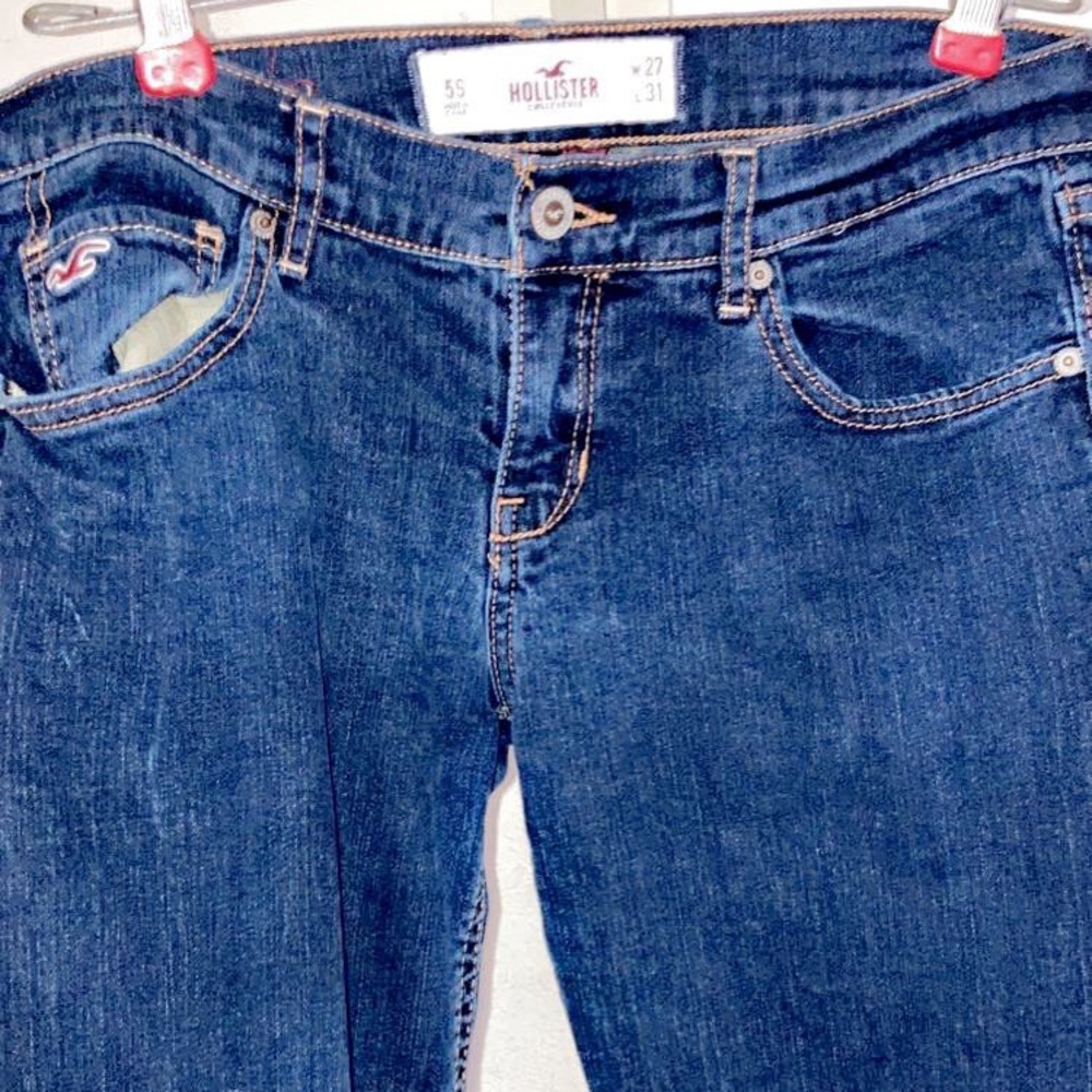 never worn skinny low rise blue jeans.